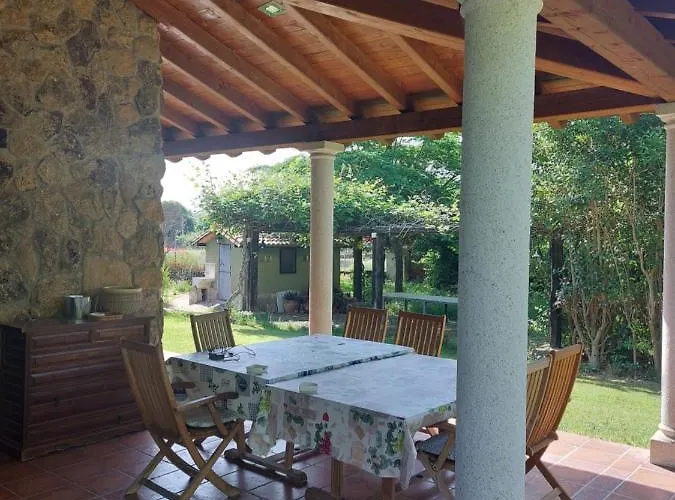 11 Postes Villa Candeleda